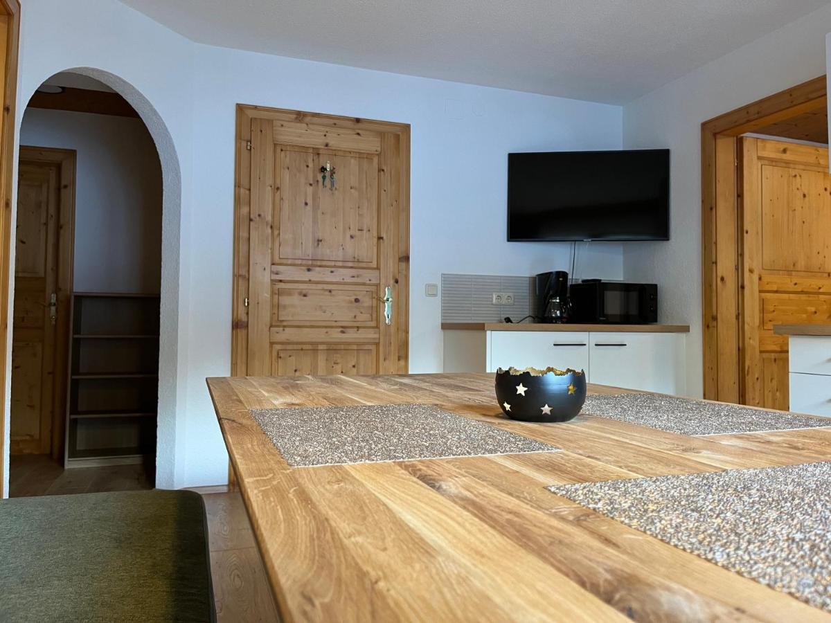 Haus Carinthia Appartement Pettneu am Arlberg Buitenkant foto