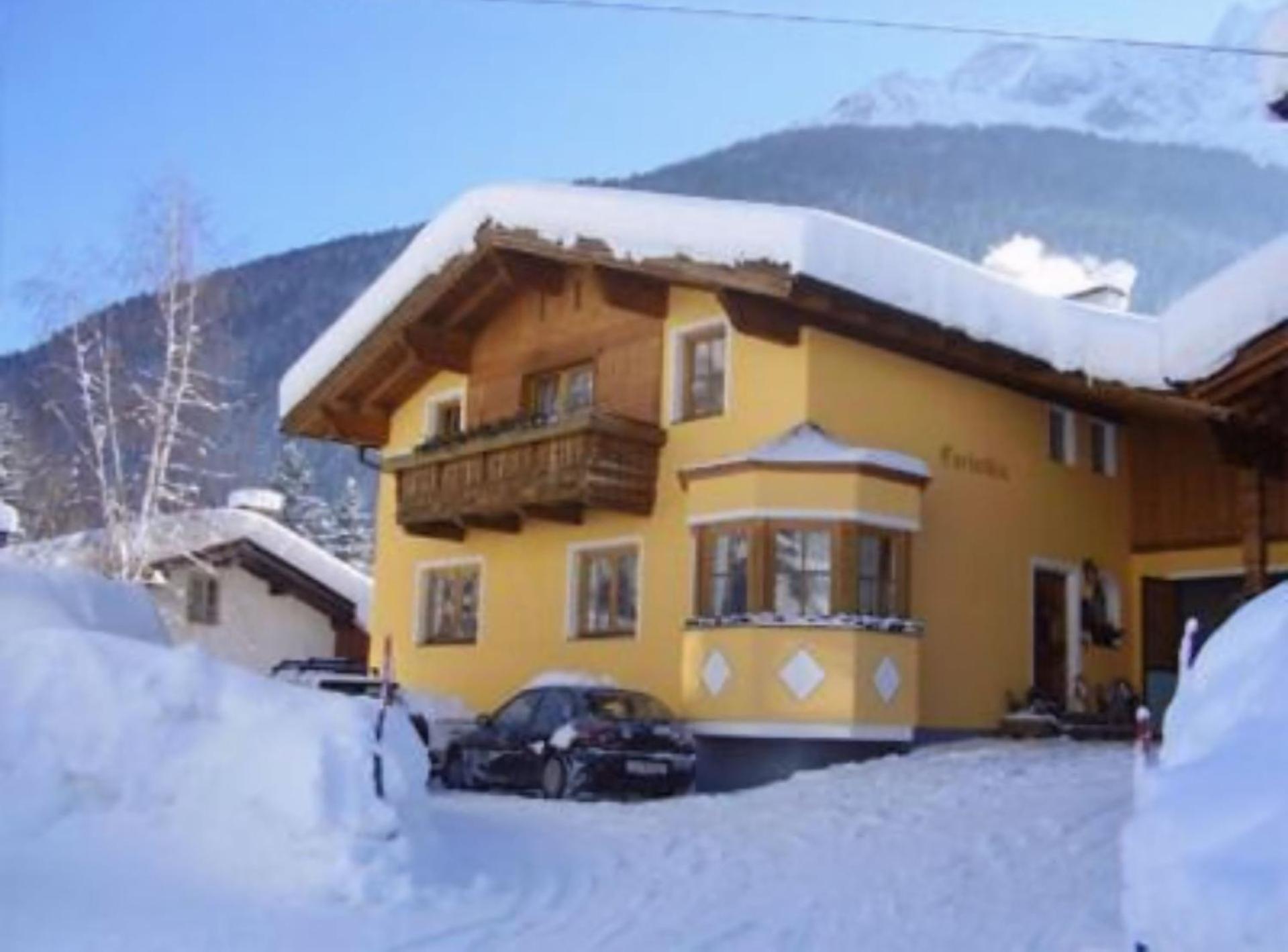Haus Carinthia Appartement Pettneu am Arlberg Buitenkant foto